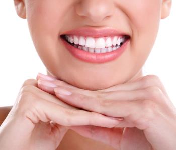 Brighten your smile successfully with cosmetic dental treatment form dentist in hong kong