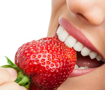 Your holistic general dentist in Central Hong Kong encourages healthy food choices