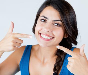Teeth whitening dentistry services in Central HK