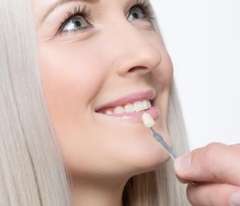 Professional teeth whitening in your dentist’s Central HK office provides instant results