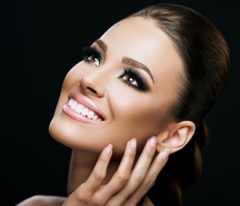 Central HK area dentist reviews cosmetic dentistry procedures and their cost